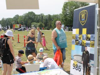 Uczestnicy pikniku rodzinnego Ekoodpowiedzialnie 2019