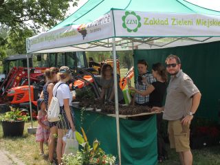 Uczestnicy pikniku rodzinnego Ekoodpowiedzialnie 2019