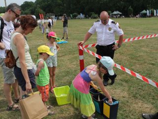 Uczestnicy pikniku rodzinnego Ekoodpowiedzialnie 2019