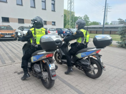 Patrol strażników miejskich na skuterach 